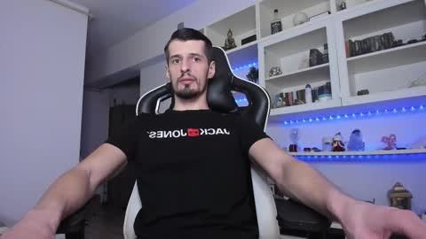 Snapshot of toddclaytonn chatting on 02/25/25, 07:09 Todd online show from 02/25/25, 07:09