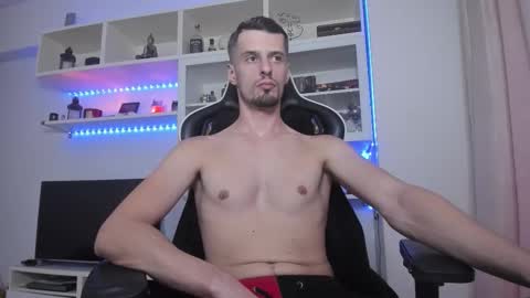 Snapshot of toddclaytonn chatting on 09/27/25, 09:03 Todd online show from 09/27/25, 09:03