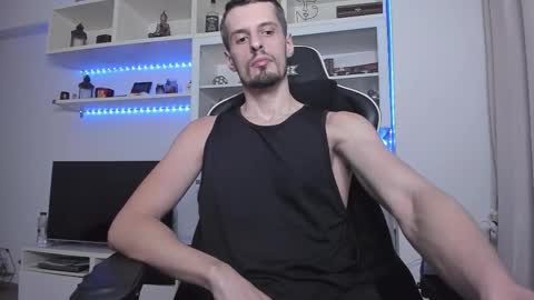 Snapshot of toddclaytonn chatting on 10/10/25, 06:51 Todd online show from 10/10/25, 06:51