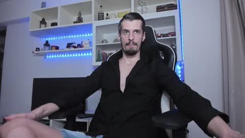 Snapshot of toddclaytonn chatting on 10/24/25, 09:55 Todd online show from 10/24/25, 09:55