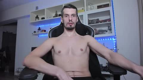 Snapshot of toddclaytonn chatting on 11/26/25, 04:19 Todd online show from 11/26/25, 04:19