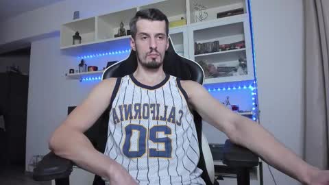 Snapshot of toddclaytonn chatting on 11/30/25, 08:07 Todd online show from 11/30/25, 08:07