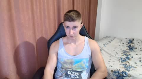 todhorny987 online show from 01/22/25, 07:57