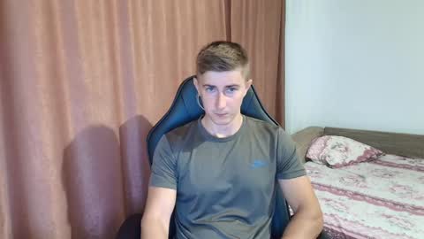 todhorny987 online show from 02/18/25, 07:10