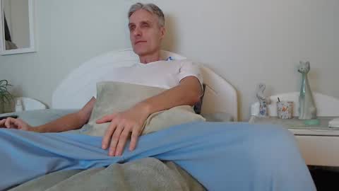 Daniel Bisexual uncut 20cm online show from 01/18/25, 02:33