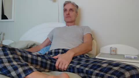 Daniel Bisexual uncut 20cm online show from 02/15/25, 03:39