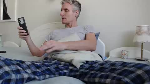 Daniel Bisexual uncut 20cm online show from 02/16/25, 07:48