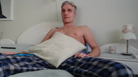 Daniel Bisexual uncut 20cm online show from 02/16/25, 02:54