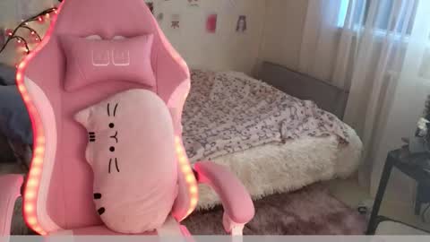 Snapshot of tofummuch chatting on 03/06/26, 04:53 Elma online show from 03/06/26, 04:53