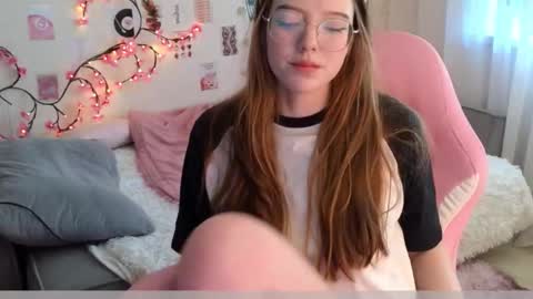 Snapshot of tofummuch chatting on 03/17/26, 05:11 Elma online show from 03/17/26, 05:11