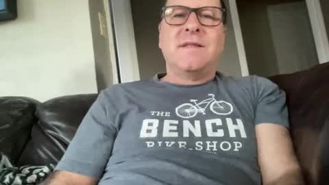 Snapshot of toggaman chatting on 11/04/25, 03:33 Joshua1983 online show from 11/04/25, 03:33