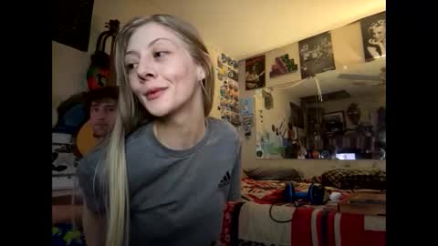 Snapshot of tohottohandletocoldtohold chatting on 02/24/26, 04:43 tohottohandletocoldtohold online show from 02/24/26, 04:43