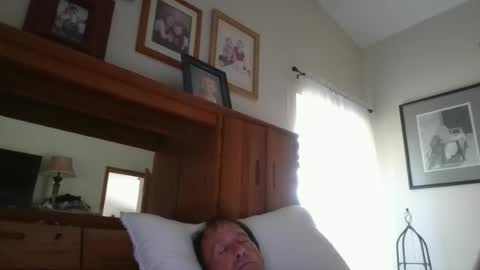 Snapshot of tokelander chatting on 07/13/26, 02:36 tokelander online show from 07/13/26, 02:36