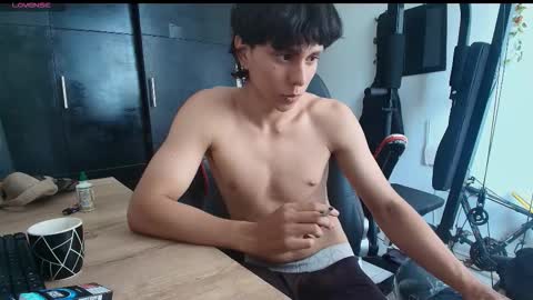 tokio2005 online show from 12/16/25, 02:55