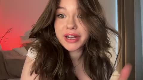 Snapshot of tokyo_blomm chatting on 04/27/26, 03:21 Alice Alice - online show from 04/27/26, 03:21