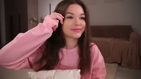 Alice  Alice -   online show from 07/02/26, 02:56