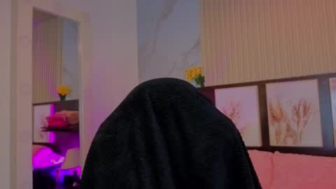 tokyoluu online show from 09/19/25, 12:56