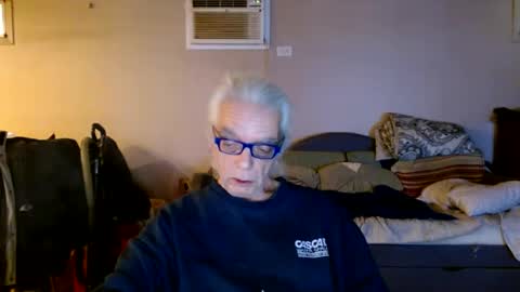 tom112292014 online show from 12/31/24, 03:20