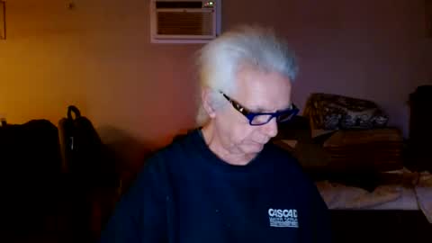 tom112292014 online show from 01/05/25, 11:55