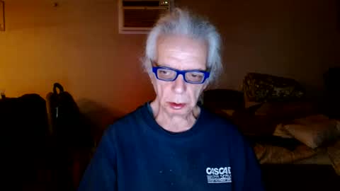 tom112292014 online show from 01/06/25, 02:58