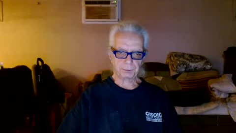 tom112292014 online show from 01/06/25, 02:47