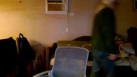 tom112292014 online show from 01/10/25, 02:04