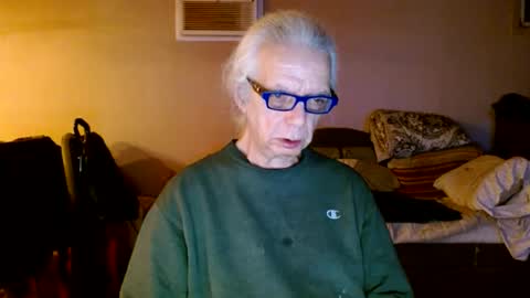 tom112292014 online show from 01/11/25, 03:02