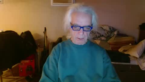 tom112292014 online show from 03/04/25, 01:06