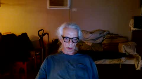 tom112292014 online show from 09/25/25, 02:04