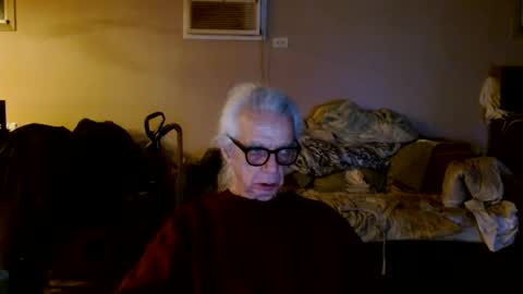 Snapshot of tom112292014 chatting on 04/27/26, 12:19 tom112292014 online show from 04/27/26, 12:19