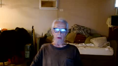 Snapshot of tom112292014 chatting on 06/08/26, 01:55 tom112292014 online show from 06/08/26, 01:55
