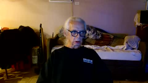 Snapshot of tom112292014 chatting on 06/09/26, 02:39 tom112292014 online show from 06/09/26, 02:39