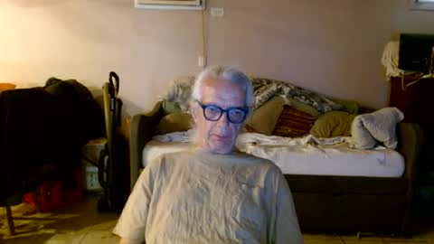 Snapshot of tom112292014 chatting on 06/18/26, 05:39 tom112292014 online show from 06/18/26, 05:39