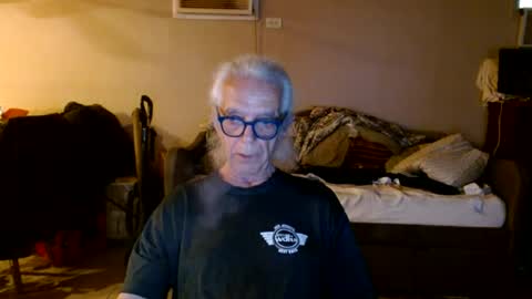 Snapshot of tom112292014 chatting on 06/26/26, 11:03 tom112292014 online show from 06/26/26, 11:03