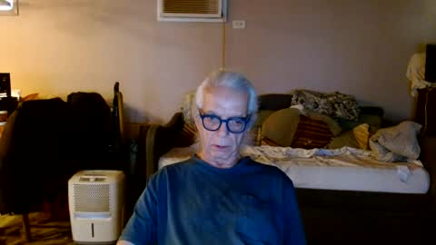 Snapshot of tom112292014 chatting on 07/20/26, 11:23 tom112292014 online show from 07/20/26, 11:23