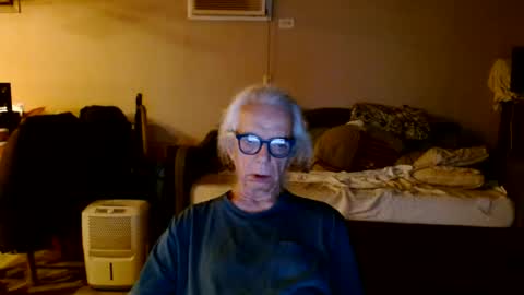 Snapshot of tom112292014 chatting on 07/21/26, 02:03 tom112292014 online show from 07/21/26, 02:03