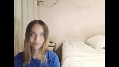 Snapshot of tom316972 chatting on 12/27/24, 02:25 Flor online show from 12/27/24, 02:25