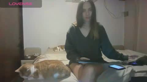 Snapshot of tom316972 chatting on 06/07/26, 04:49 Flor online show from 06/07/26, 04:49