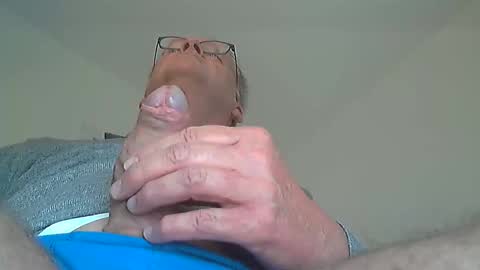 Snapshot of tom60sam chatting on 03/25/26, 12:55 tomsam online show from 03/25/26, 12:55