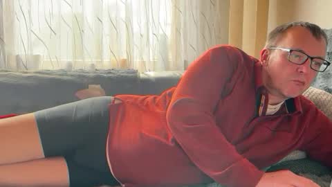 Snapshot of tom6644 chatting on 01/09/26, 12:52 Tom online show from 01/09/26, 12:52