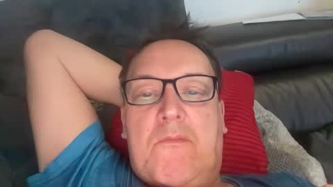 Snapshot of tom6644 chatting on 02/15/26, 09:44 Tom online show from 02/15/26, 09:44