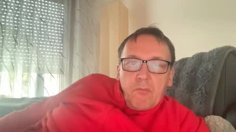 Snapshot of tom6644 chatting on 02/20/26, 03:01 Tom online show from 02/20/26, 03:01