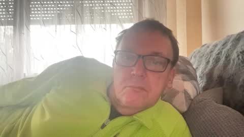 Snapshot of tom6644 chatting on 02/22/26, 01:31 Tom online show from 02/22/26, 01:31