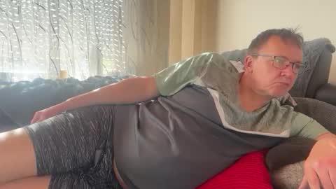 Snapshot of tom6644 chatting on 02/27/26, 12:38 Tom online show from 02/27/26, 12:38