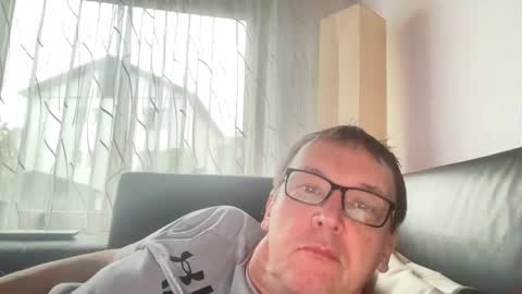 Snapshot of tom6644 chatting on 03/14/26, 07:47 Tom online show from 03/14/26, 07:47