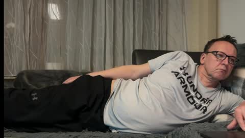 Snapshot of tom6644 chatting on 04/05/26, 07:33 Tom online show from 04/05/26, 07:33