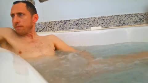 Snapshot of tom6801 chatting on 01/14/26, 05:40 Tom online show from 01/14/26, 05:40