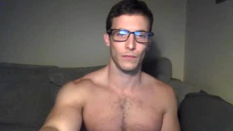 Snapshot of tom90ukx chatting on 02/12/25, 02:10 tom90ukx online show from 02/12/25, 02:10