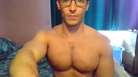 Snapshot of tom90ukx chatting on 09/23/25, 01:03 tom90ukx online show from 09/23/25, 01:03