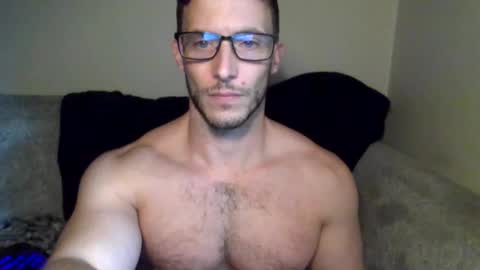 Snapshot of tom90ukx chatting on 10/18/25, 05:25 tom90ukx online show from 10/18/25, 05:25